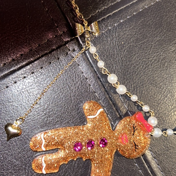 Betsey Johnson Bite Outta Betsey - Picture 4 of 6